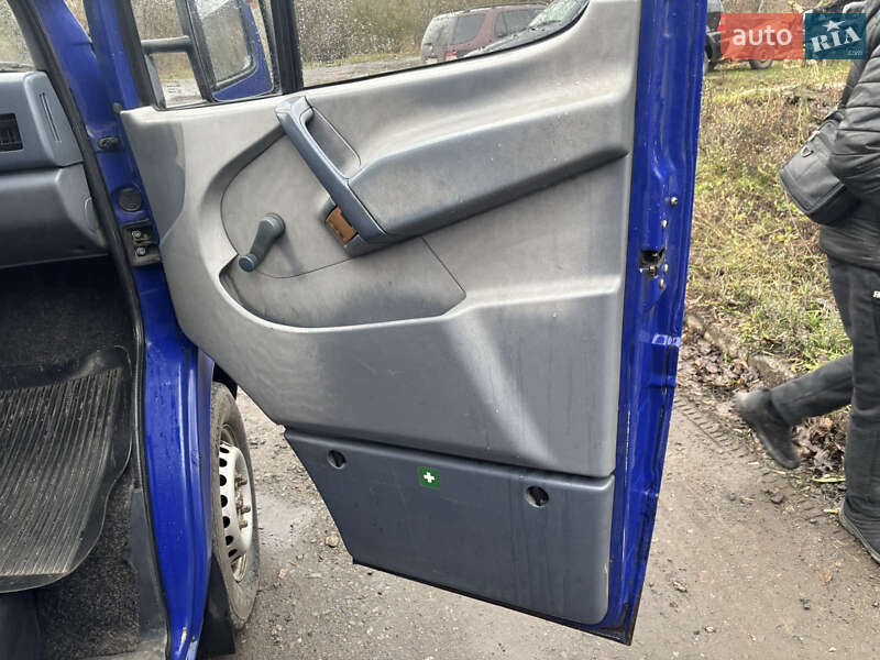 Вантажний фургон Mercedes-Benz Sprinter 1999 в Чорнухах фото 17 Вантажний фургон Mercedes-Benz Sprinter 1999 в Чорнухах
