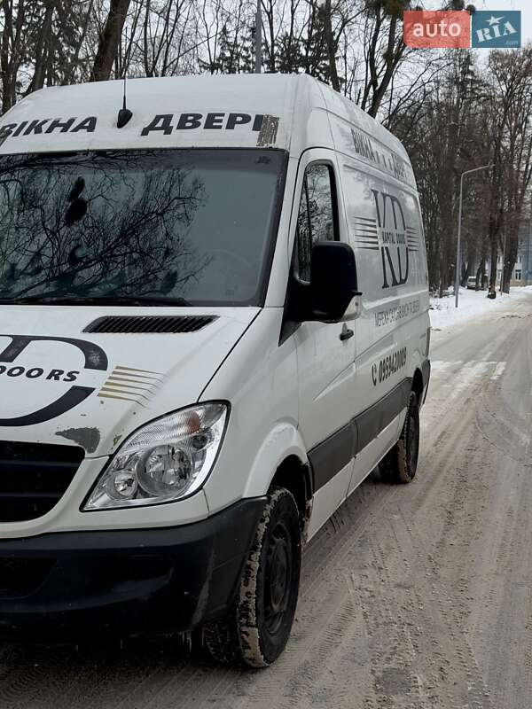 Микроавтобус грузовой (до 3,5т) Mercedes-Benz Sprinter 2008 в Черновцах