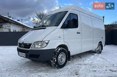 Вантажний фургон Mercedes-Benz Sprinter 2005 в Рівному
