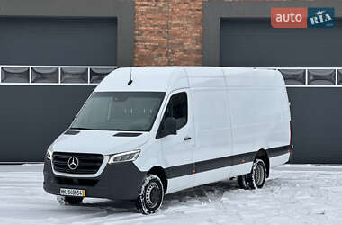 Вантажний фургон Mercedes-Benz Sprinter 2022 в Чернівцях