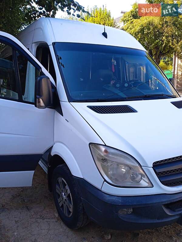 Mercedes-Benz Sprinter 2012