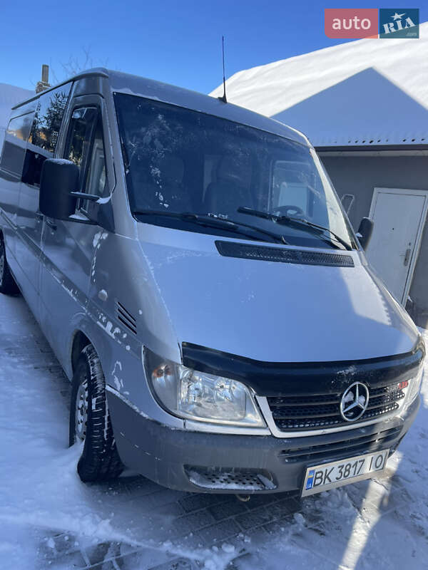 Микроавтобус Mercedes-Benz Sprinter 2005 в Вараше