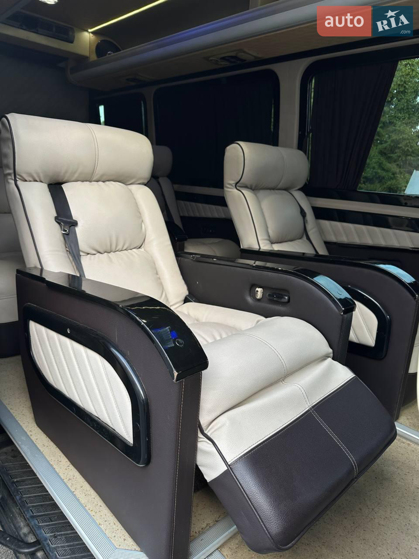 2012 Mercedes-Benz Sprinter - мініатюра 17