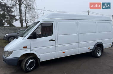 Вантажний фургон Mercedes-Benz Sprinter 2005 в Рівному