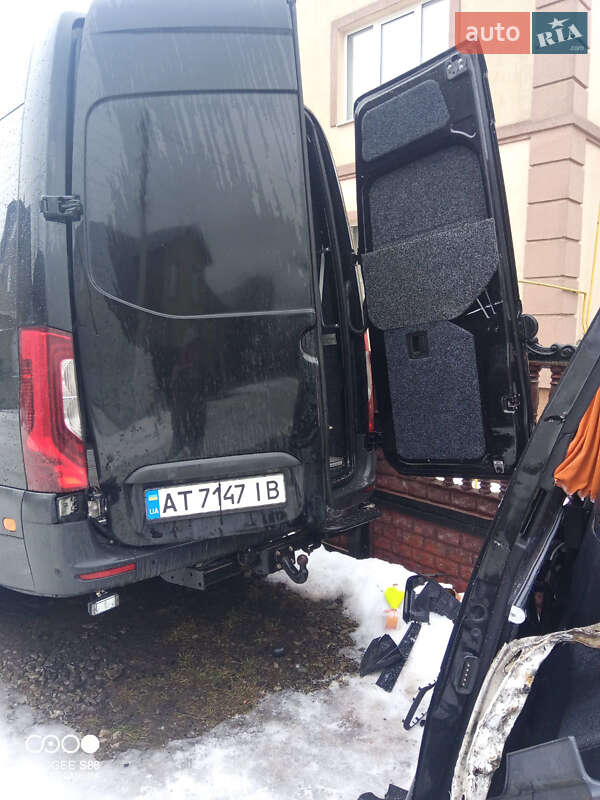 Mercedes-Benz Sprinter 2021