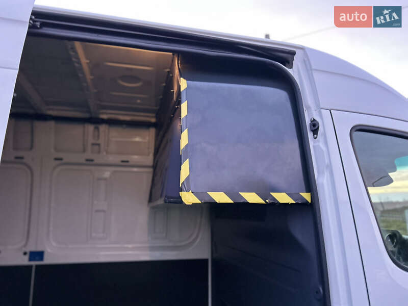 Грузовой фургон Mercedes-Benz Sprinter 2021 в Стрые