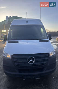 Грузовой фургон Mercedes-Benz Sprinter 2020 в Львове