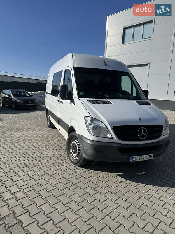 Mercedes-Benz Sprinter 2012