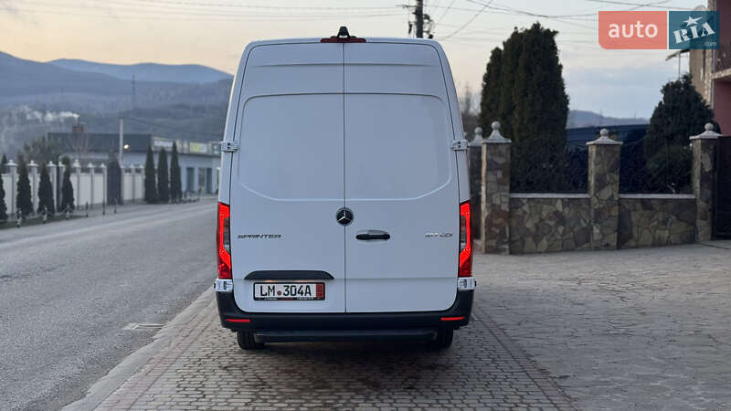 Грузовой фургон Mercedes-Benz Sprinter 2022 в Сваляве