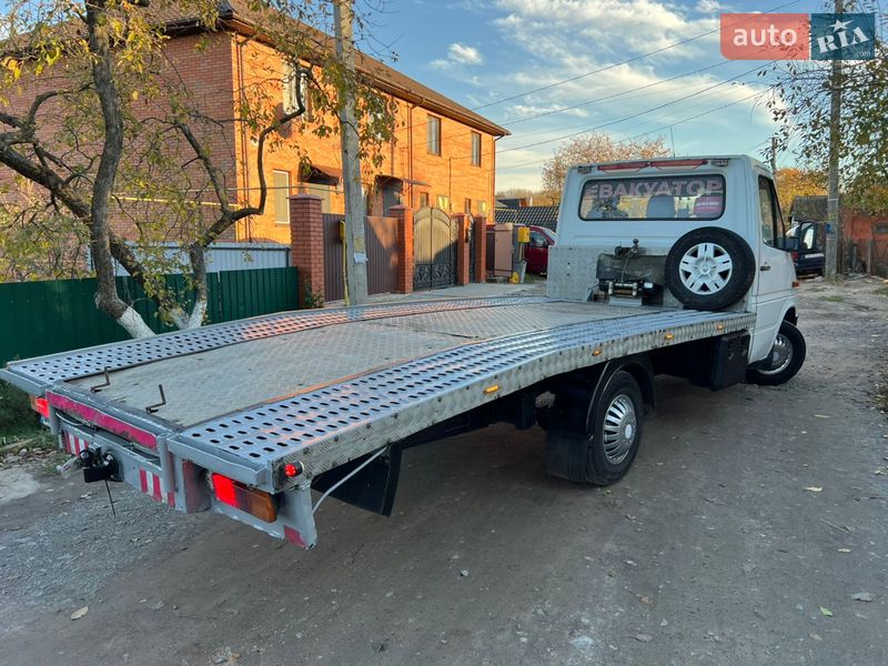Эвакуатор Mercedes-Benz Sprinter 1999 в Виннице