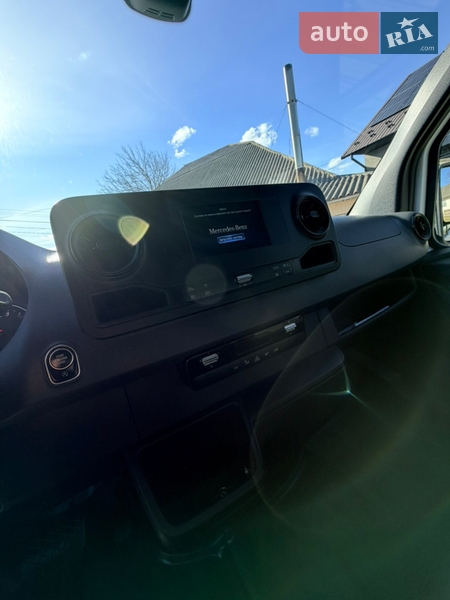 Грузовой фургон Mercedes-Benz Sprinter 2022 в Черновцах