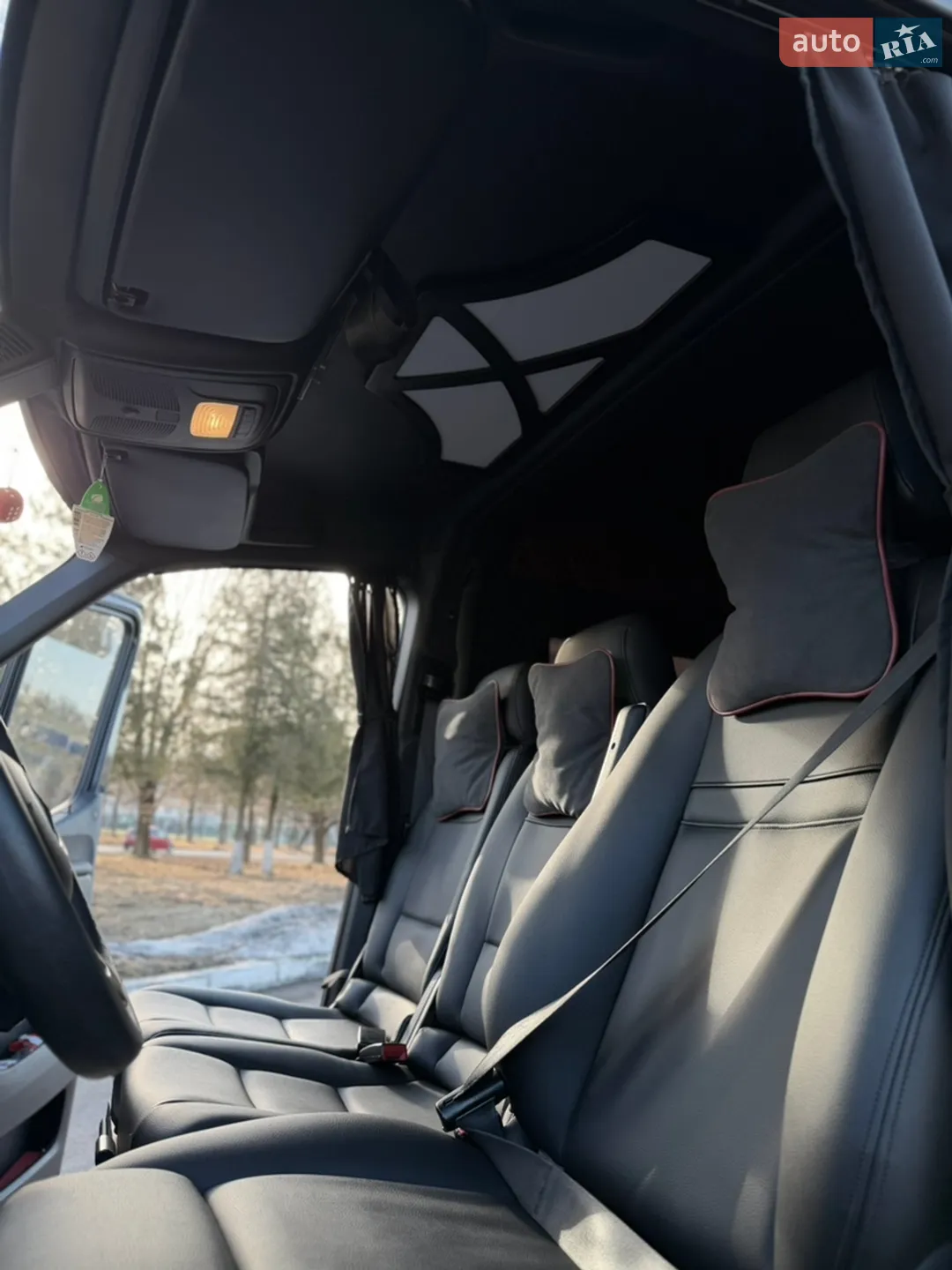 2019 Mercedes-Benz Sprinter - мініатюра 34