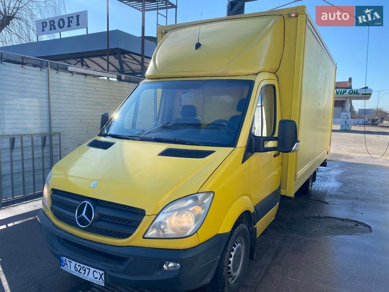 Mercedes-Benz Sprinter 2011