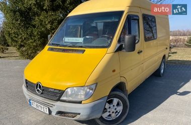 Вантажопасажирський фургон Mercedes-Benz Sprinter 2000 в Івано-Франківську