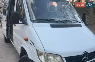 Вантажний фургон Mercedes-Benz Sprinter 2004 в Дніпрі