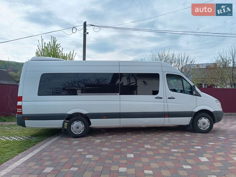 Mercedes-Benz Sprinter 2012