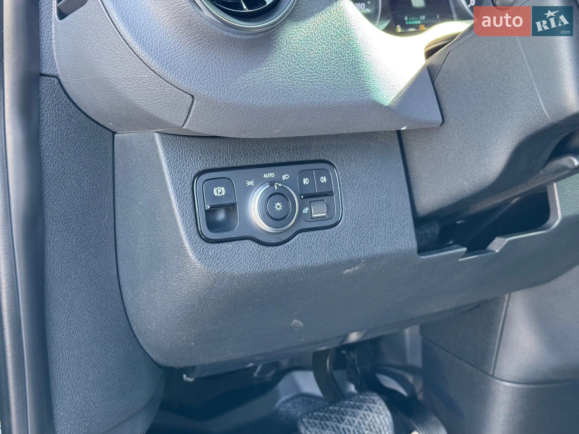 2019 Mercedes-Benz Sprinter - мініатюра 16