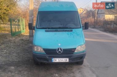 Вантажний фургон Mercedes-Benz Sprinter 2002 в Рівному