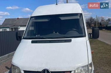 Вантажний фургон Mercedes-Benz Sprinter 2005 в Києві