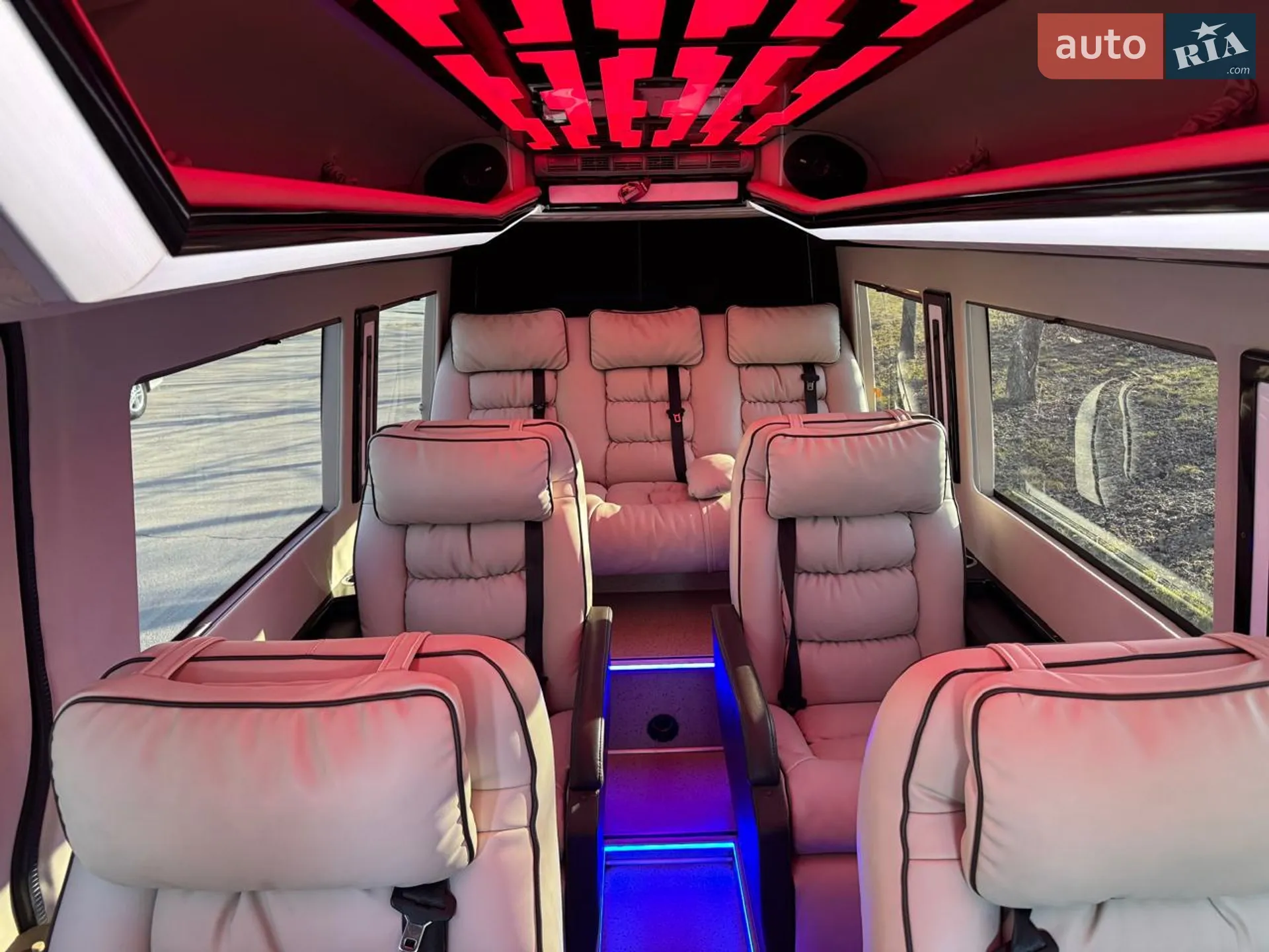 2015 Mercedes-Benz Sprinter - мініатюра 50