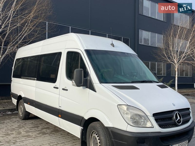 Mercedes-Benz Sprinter 2011