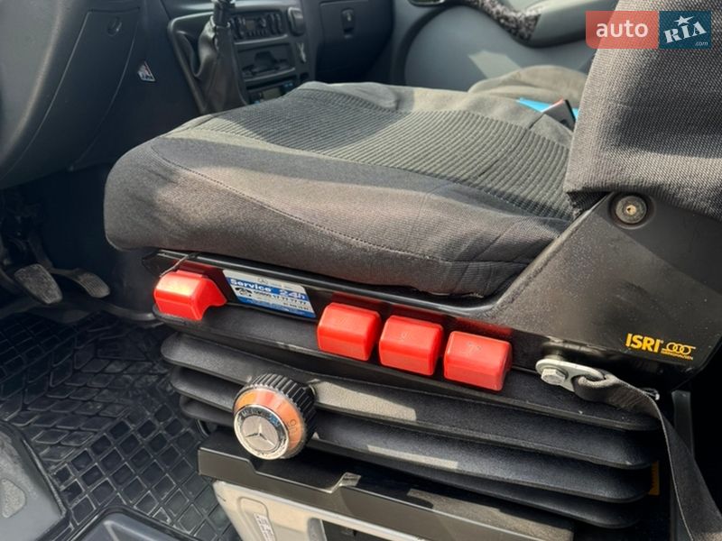 Грузопассажирский фургон Mercedes-Benz Sprinter 2006 в Могилев-Подольске