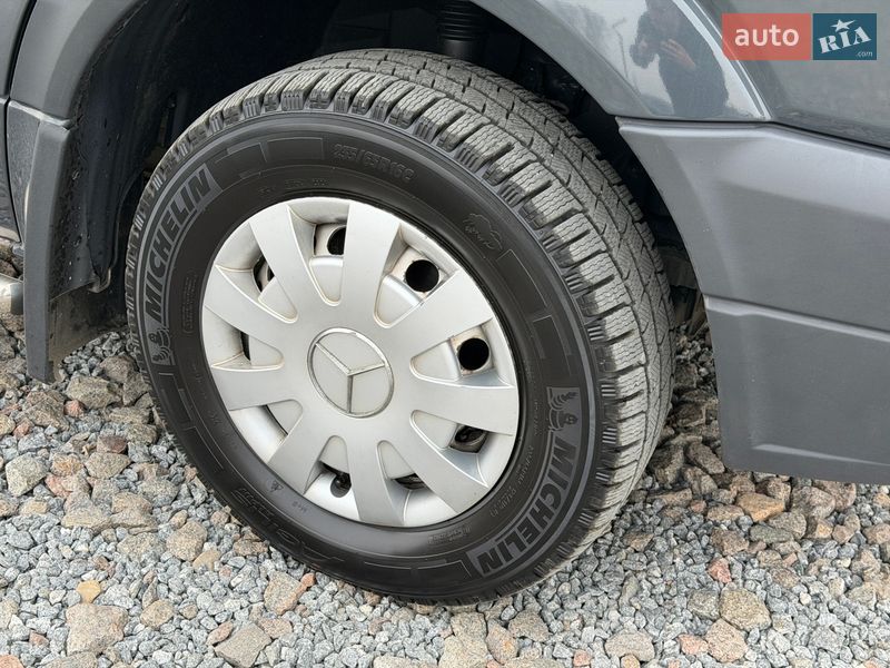 Микроавтобус Mercedes-Benz Sprinter 2011 в Стрые