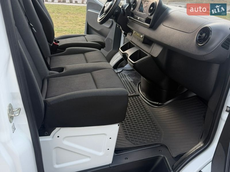 Грузовой фургон Mercedes-Benz Sprinter 2019 в Ровно фото 23 Грузовой фургон Mercedes-Benz Sprinter 2019 в Ровно