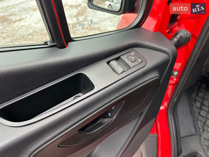 Грузопассажирский фургон Mercedes-Benz Sprinter 2020 в Ровно