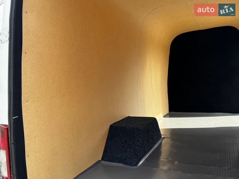 Грузовой фургон Mercedes-Benz Sprinter 2004 в Виннице