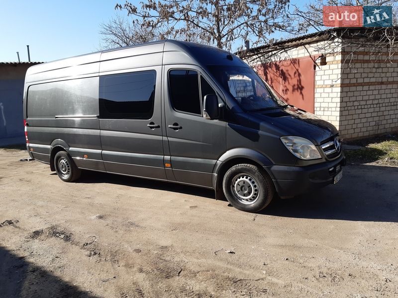 Грузопассажирский фургон Mercedes-Benz Sprinter 2011 в Николаеве