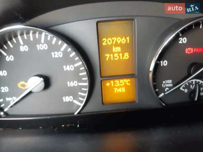 Грузопассажирский фургон Mercedes-Benz Sprinter 2011 в Николаеве