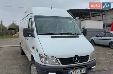 Грузовой фургон Mercedes-Benz Sprinter 2002 в Болехове