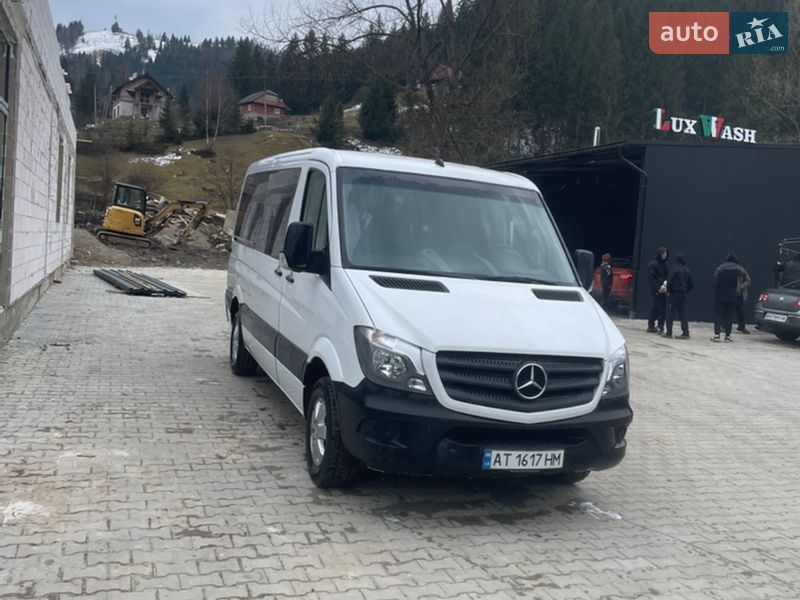 Седан Mercedes-Benz Sprinter 2015 в Ужгороде