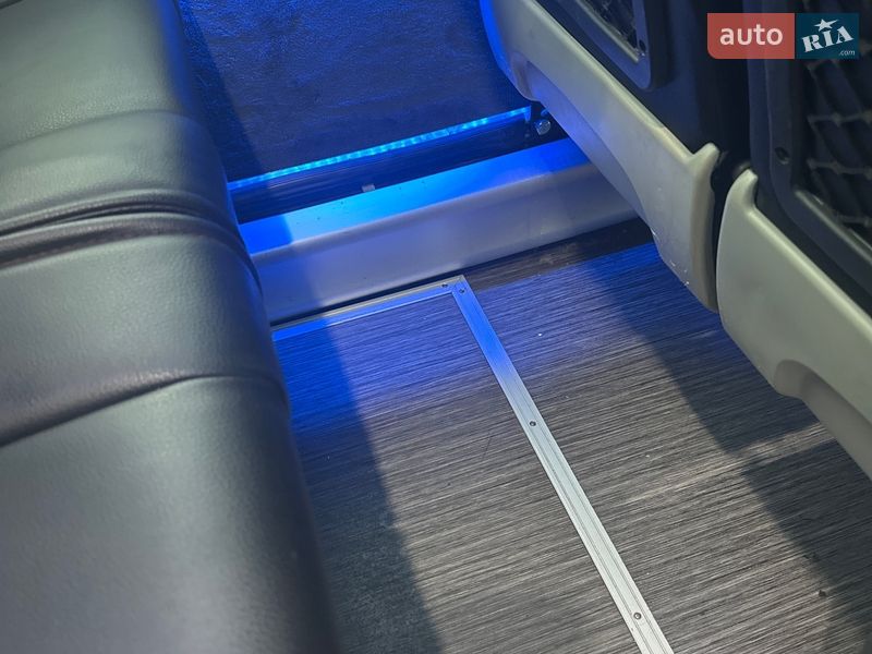 Туристический / Междугородний автобус Mercedes-Benz Sprinter 2016 в Ровно