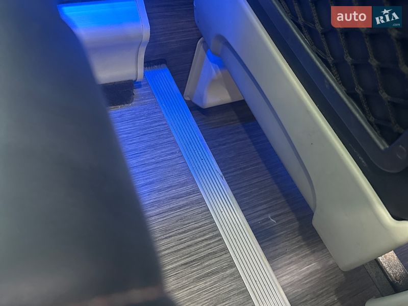 Туристический / Междугородний автобус Mercedes-Benz Sprinter 2016 в Ровно