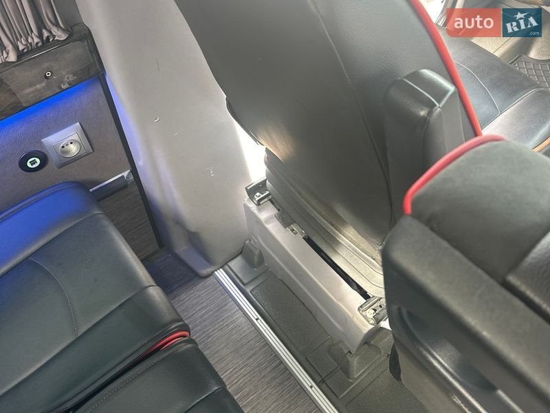 Туристический / Междугородний автобус Mercedes-Benz Sprinter 2016 в Ровно