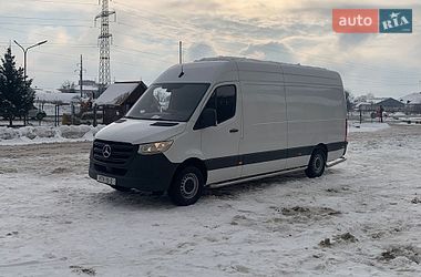 Вантажний фургон Mercedes-Benz Sprinter 2022 в Мукачевому