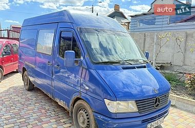 Грузопассажирский фургон Mercedes-Benz Sprinter 1996 в Николаеве