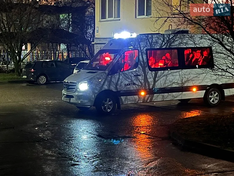 Mercedes-Benz Sprinter