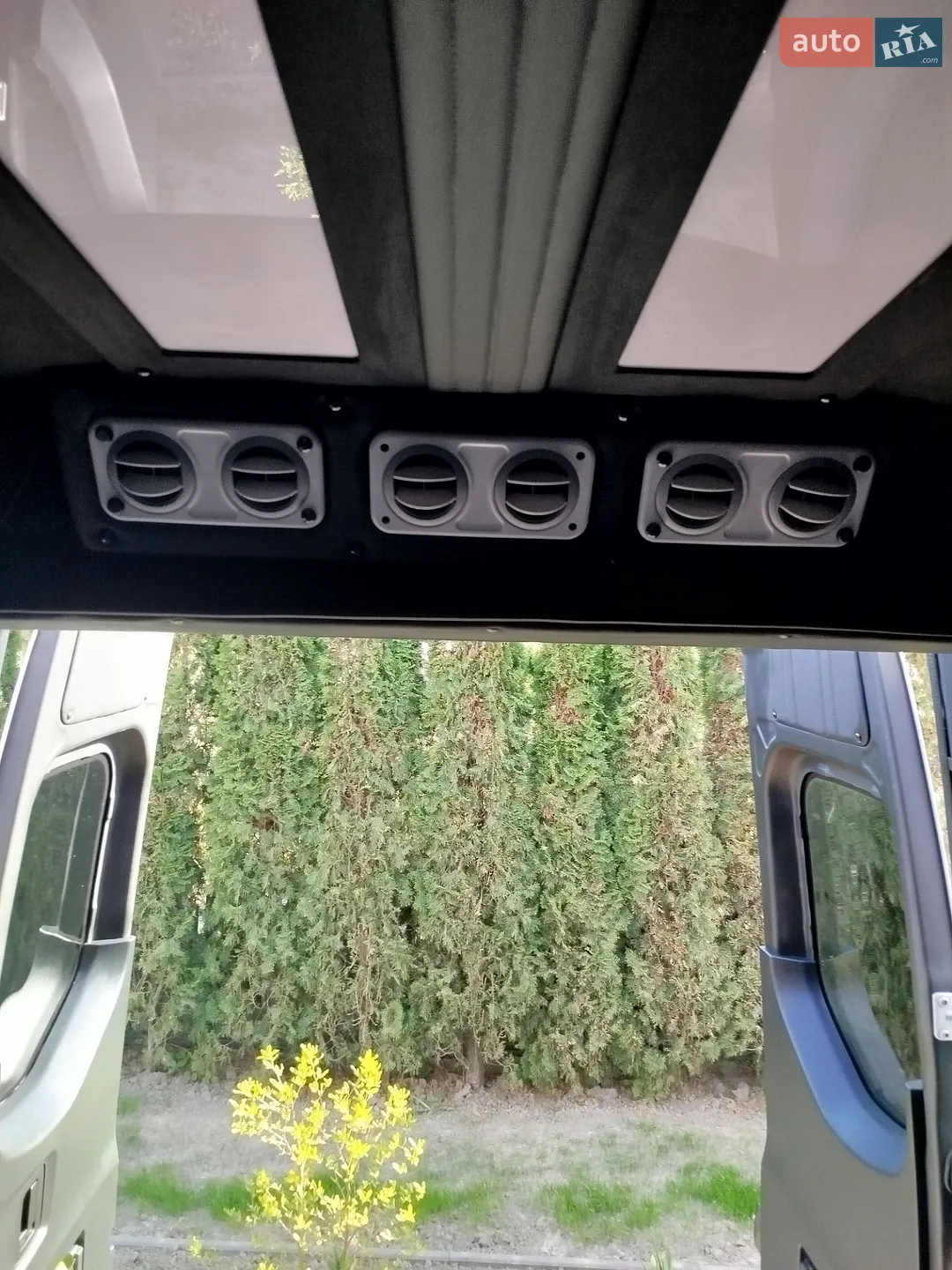 2019 Mercedes-Benz Sprinter - мініатюра 41