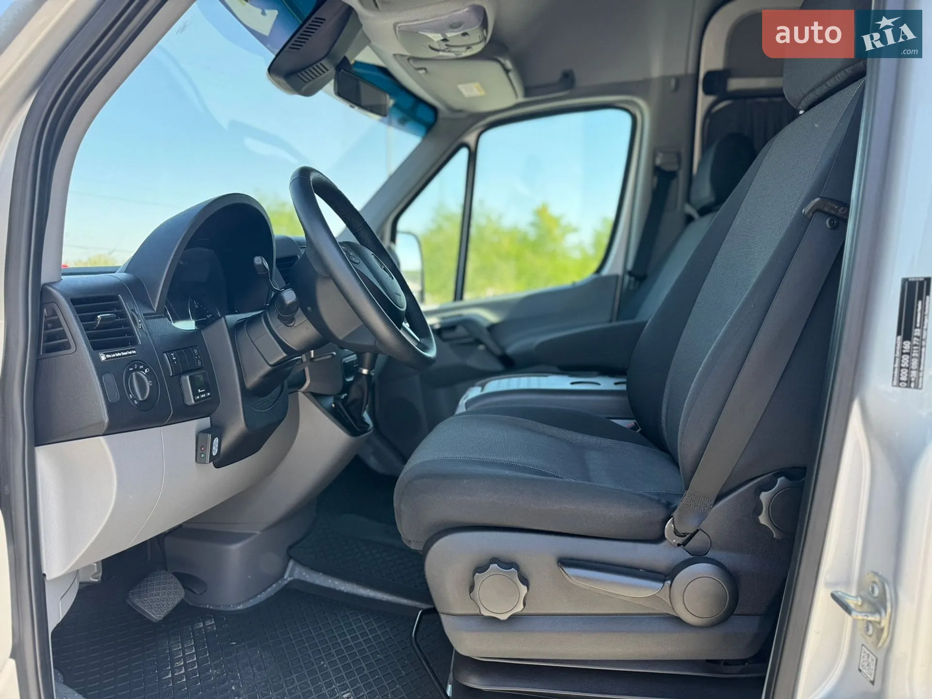2016 Mercedes-Benz Sprinter - мініатюра 14