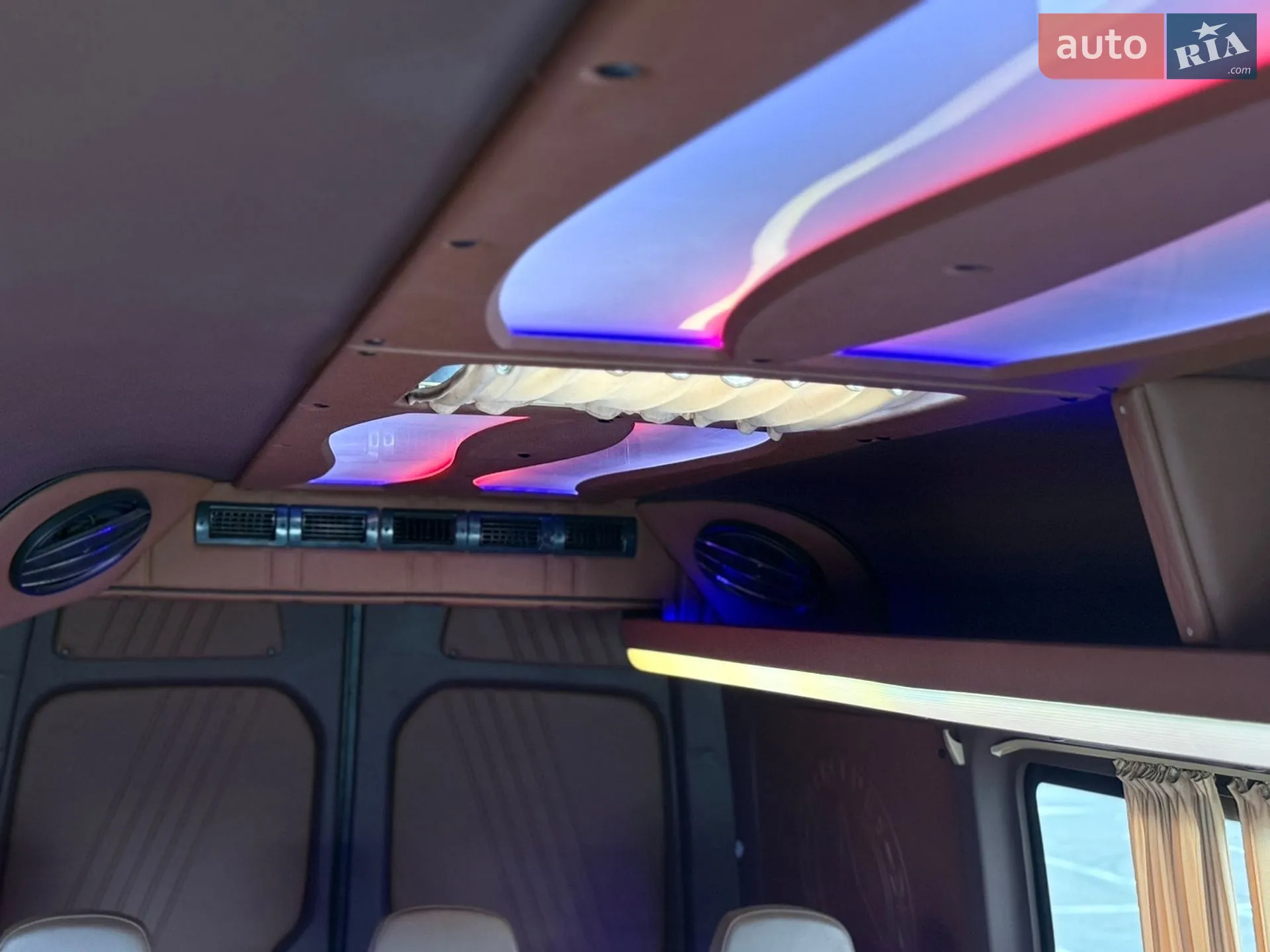 2016 Mercedes-Benz Sprinter - мініатюра 26