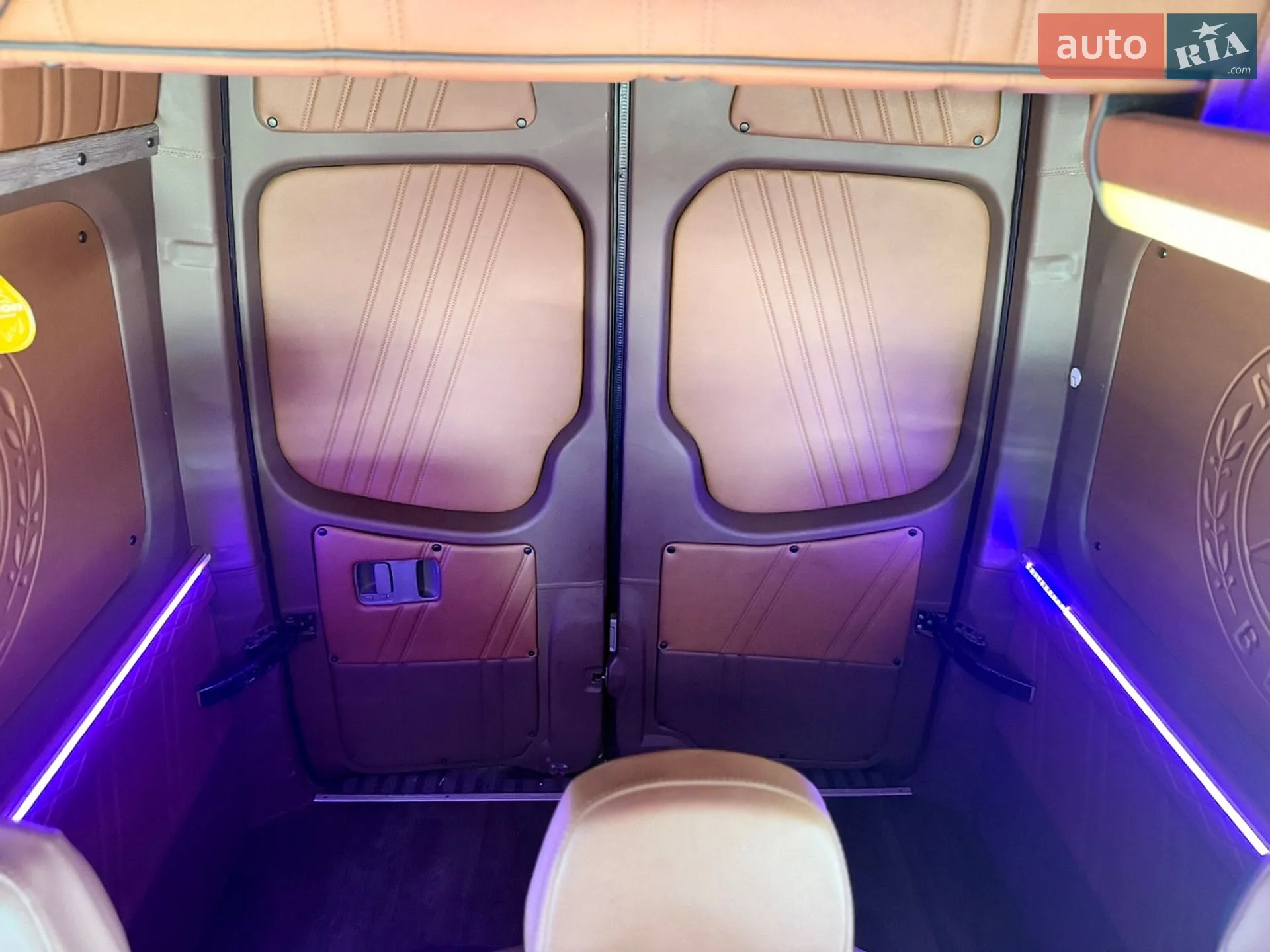 2016 Mercedes-Benz Sprinter - мініатюра 30
