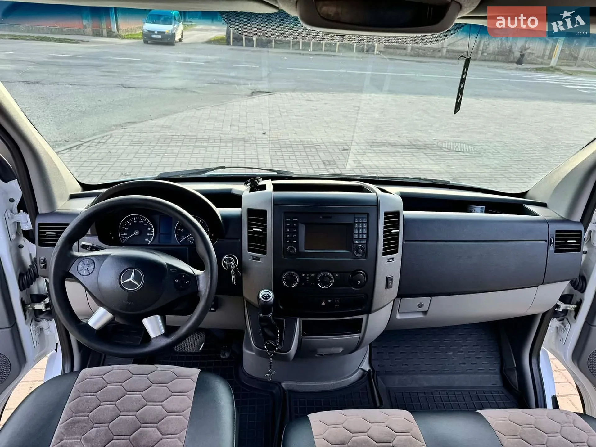 2019 Toyota Land Cruiser - мініатюра 38