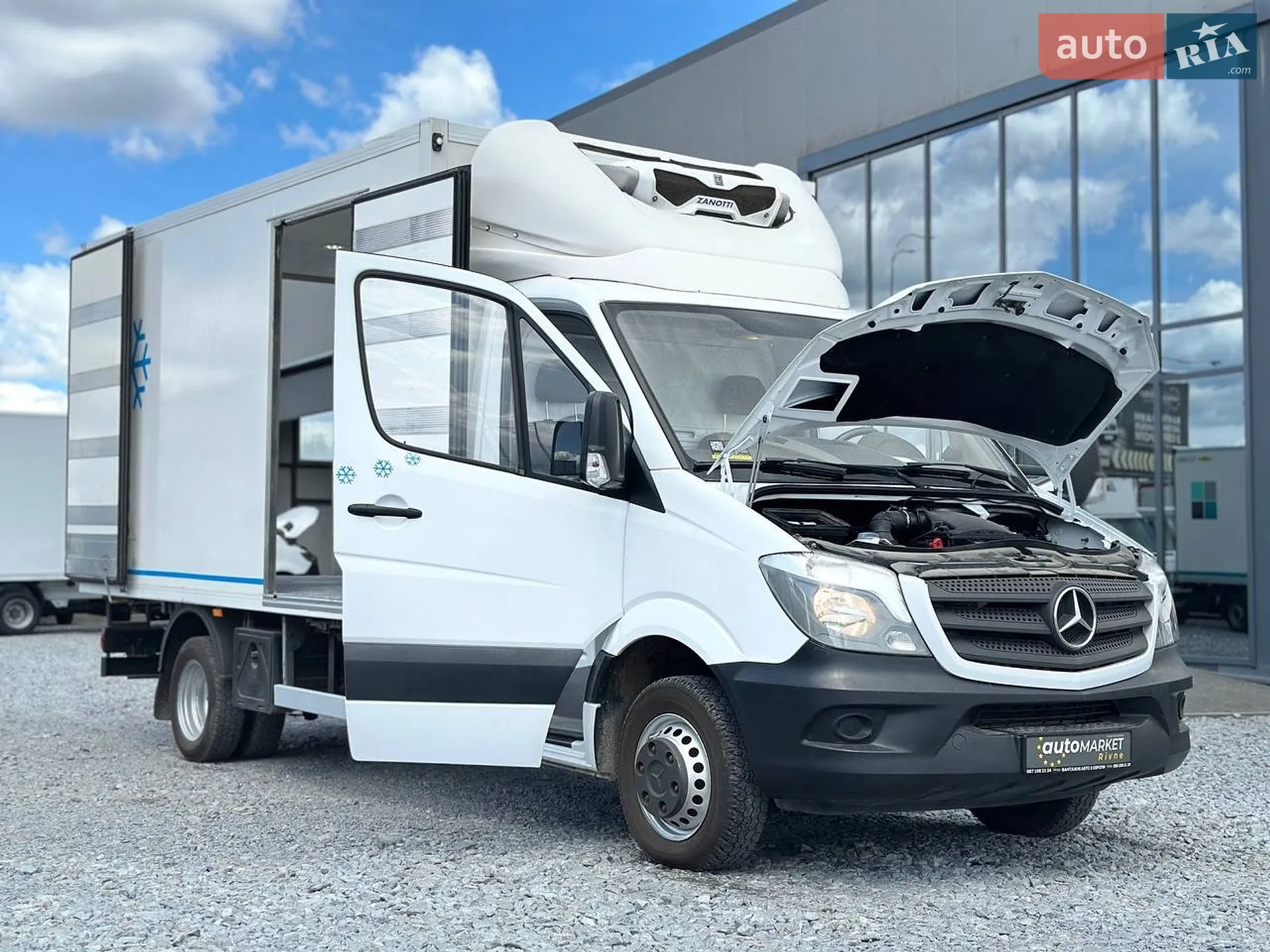 2019 Mercedes-Benz Sprinter - мініатюра 26