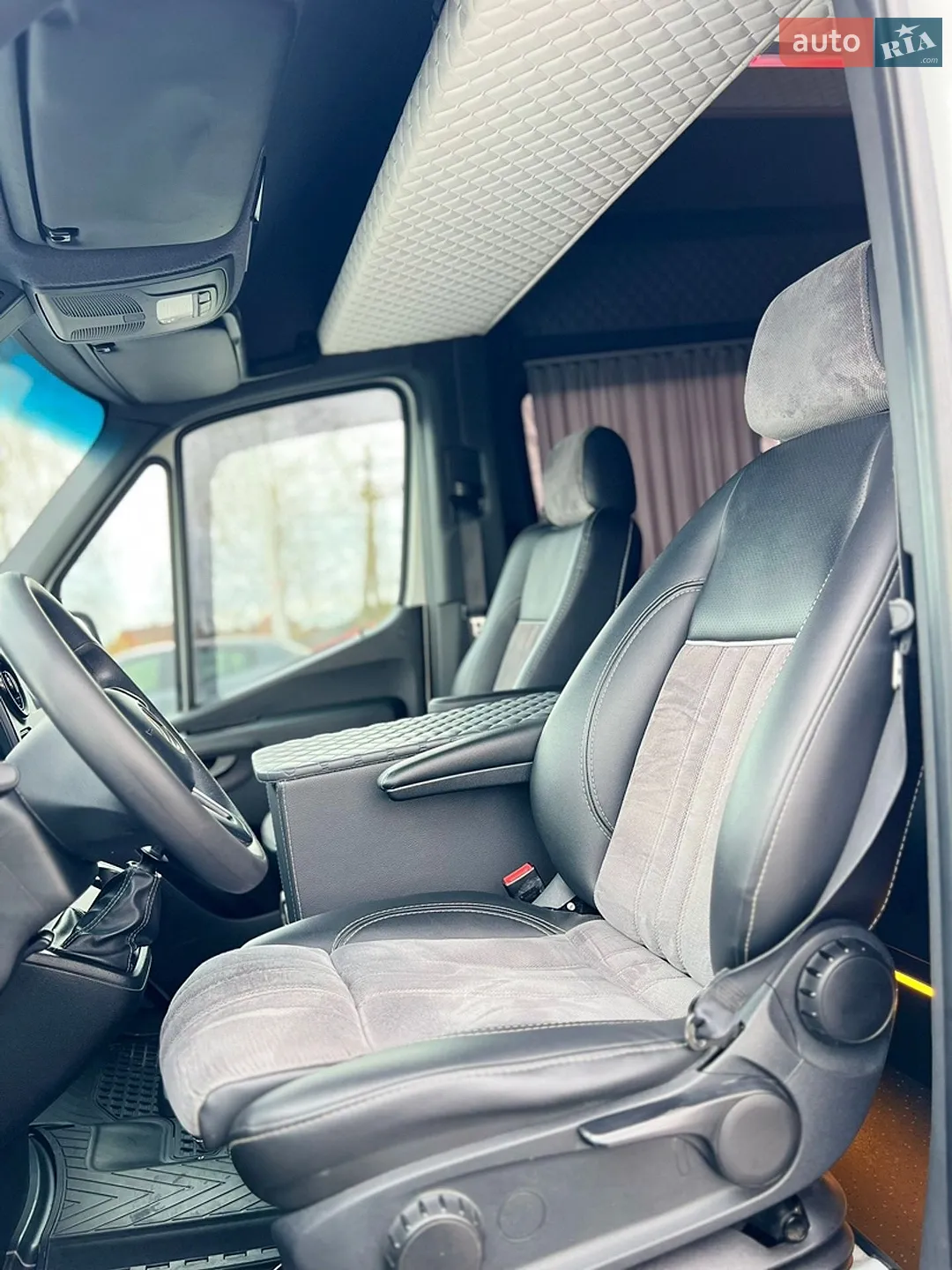 2019 Mercedes-Benz Sprinter - мініатюра 10