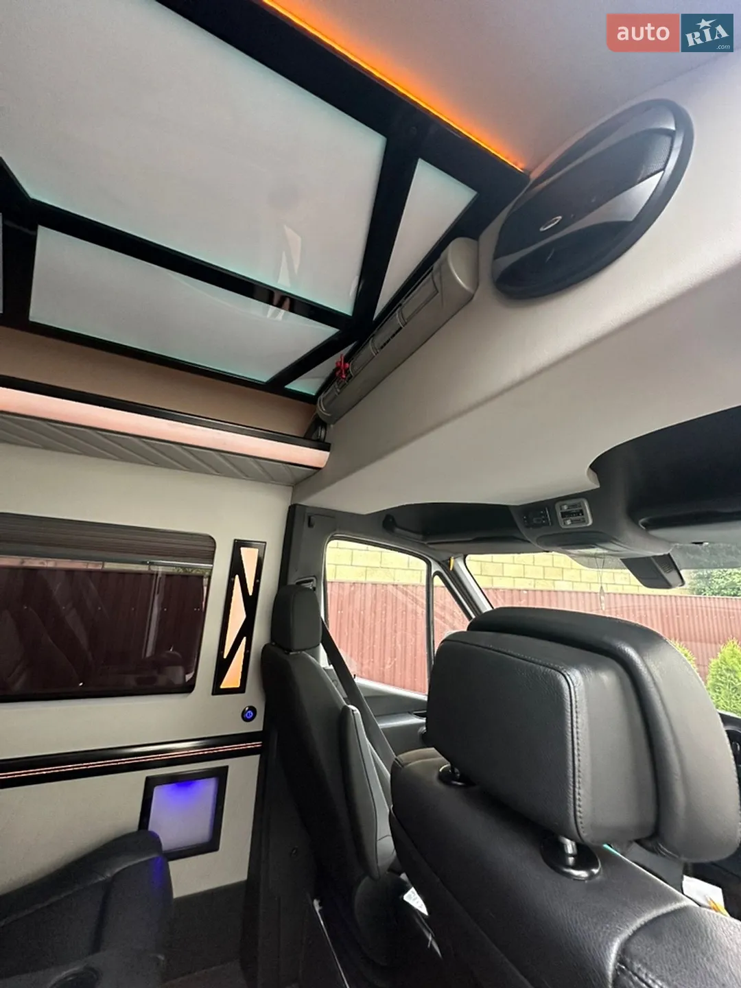 2020 Mercedes-Benz Sprinter - мініатюра 20