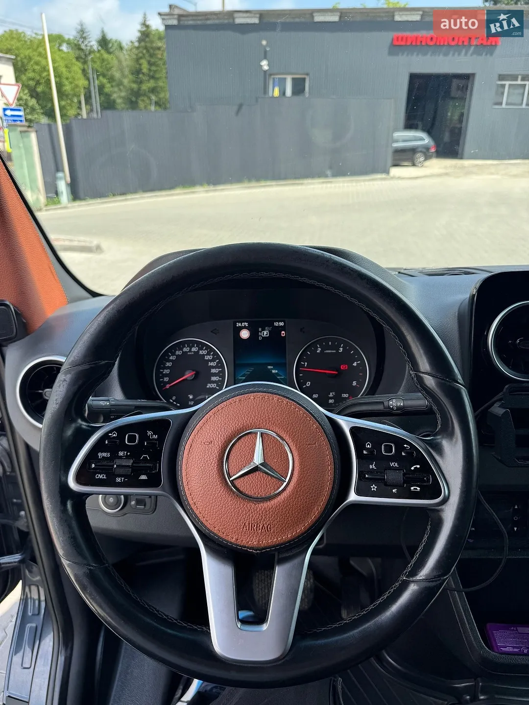 2019 Mercedes-Benz Sprinter - мініатюра 31
