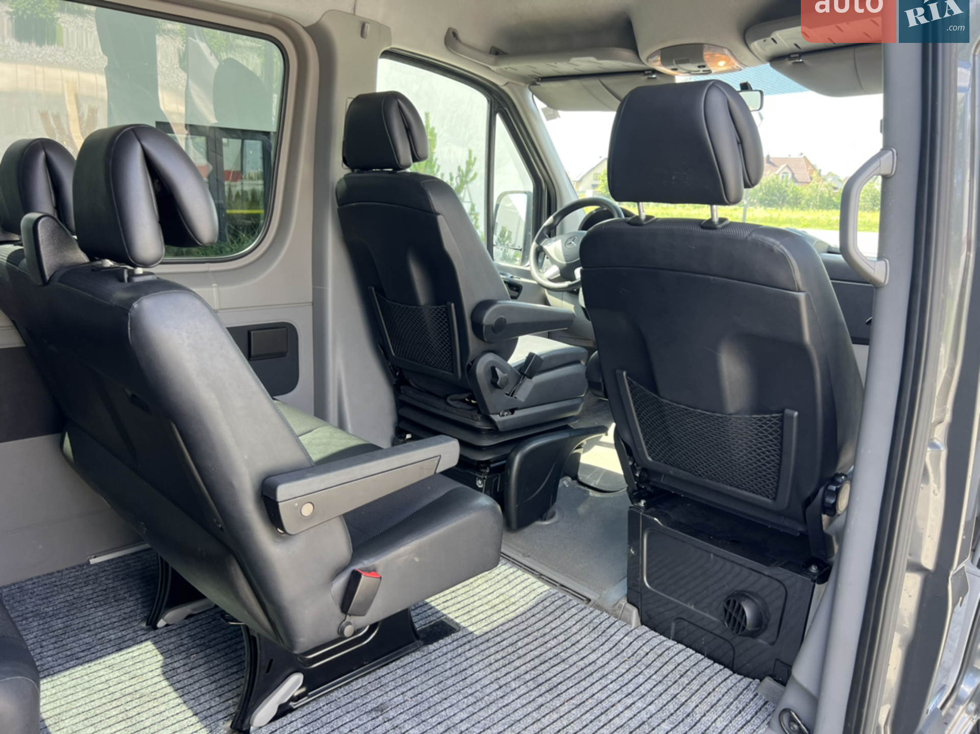2015 Mercedes-Benz Sprinter - мініатюра 35